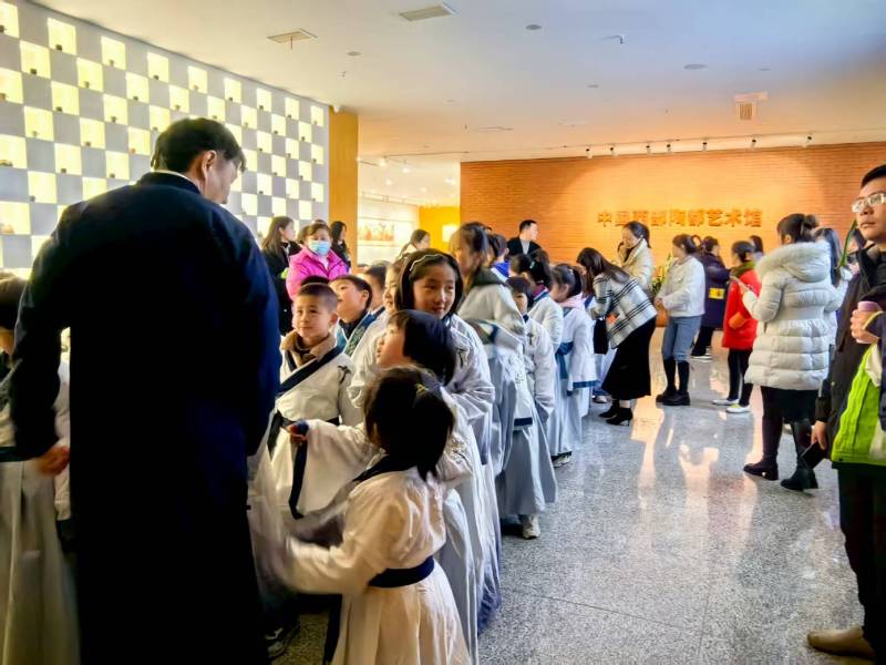 文化赋能：依安县魔创文旅挖掘城市文化资源的实践探索
